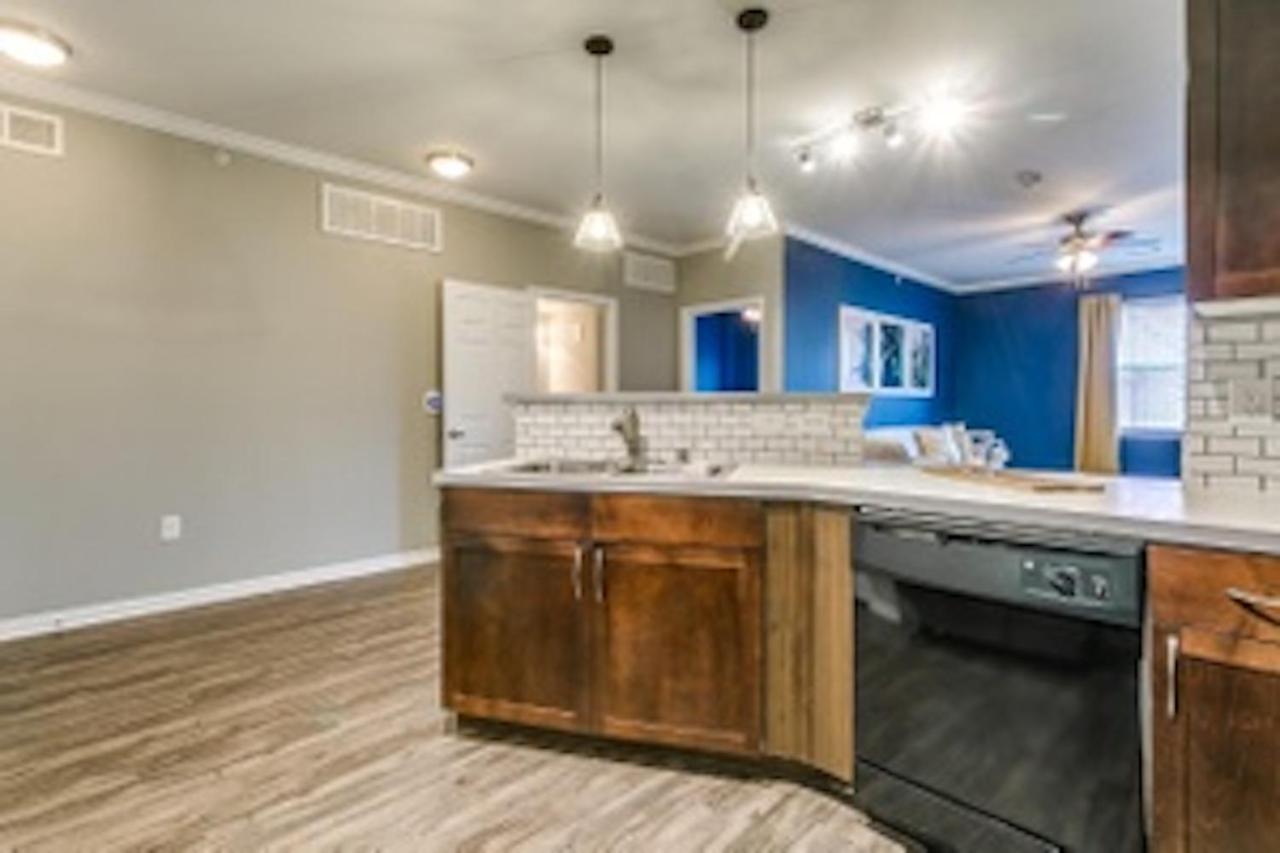 Kasa Dallas West Endアパートホテル エクステリア 写真